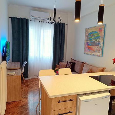 Golden Apartment In Victoria Athena Bagian luar foto